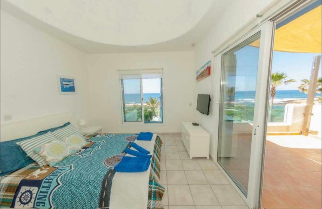 Paphos 34 Beach Villa מראה חיצוני תמונה