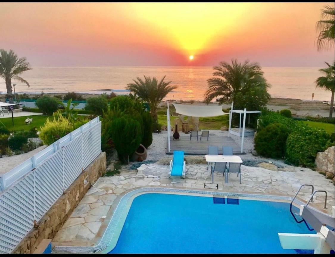 Paphos 34 Beach Villa מראה חיצוני תמונה